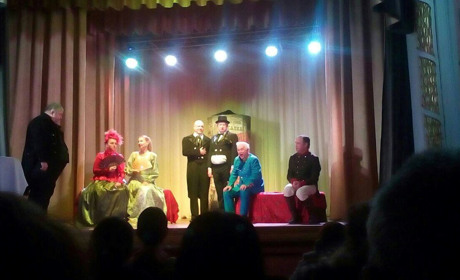 Вистава "Женихи" набула в Переяславі деякого резонансу, але відбулася з аншлагом