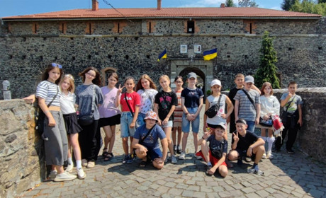 Учні Шосткинської гімназії оздоровилися та відновили сили на Закарпатті