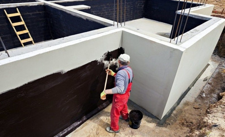 Обмазувальні системи: що таке рідка гідроізоляція і де вона працює