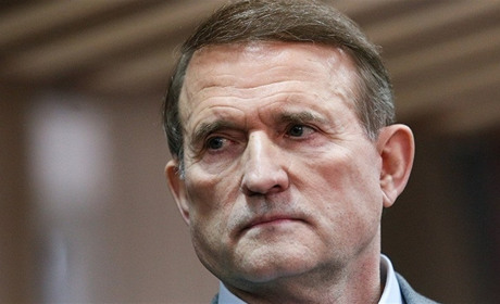 Віктор Медведчук поширює фейки про те, як українці «тікають з Європи» в окуповані Росією регіони