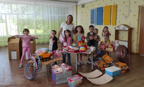 У Смілі вихованці дитячого садку отримали групові ігрові набори від UNICEF