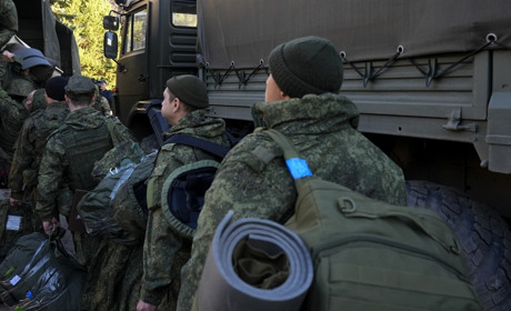 Окупанти залучають до мобілізації чоловіків на ТОТ Херсонщини поліцаїв-колаборантів