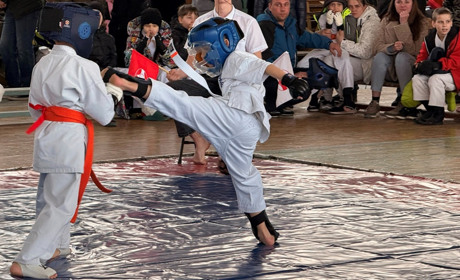 Турнір із благодійною складовою. У Первомайську каратисти вшанували Шихана Олега Овечкіна