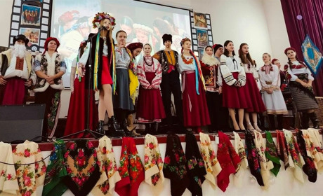 Андріївські вечорниці у Біляївському ліцеї №2 об’єднали учнів, традиції і подяку ЗСУ