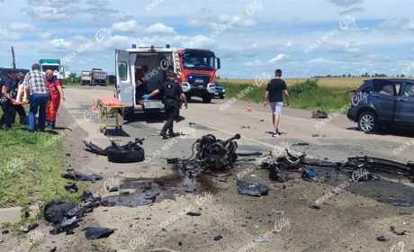 Лобове зіткнення в Олександрівці: один водій загинув, троє людей у лікарні