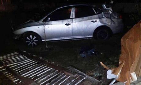 Водій напідпитку в’їхав у паркан та разом з пасажиром потрапив до лікарні з травмами