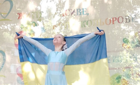 "Нас ніколи не зламати '': у Ніжинському Терцентрі відбувся благодійний концерт