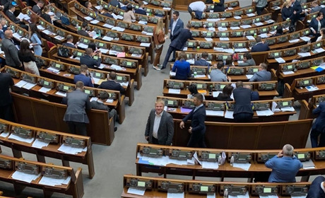 Уже відомо, хто став помічником народного депутата Віктора М’ялика