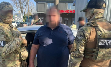 Таксував та наводив ворожі удари: нові деталі про затриманого у Херсоні ворожого коригувальника