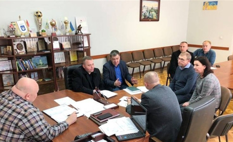 У Жмеринці обговорюють шляхи подолання стихійної торгівлі