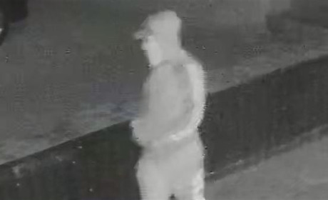 У поліції оприлюднили фото та відео ймовірного палія автівки Олексія Криворучка