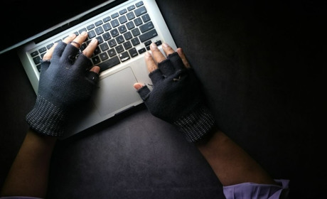 Шахраї діють від імені Сумської ОВА, надсилаючи листи з проханням про допомогу військовим частинам