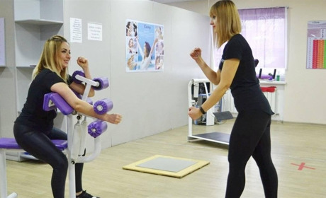 Готуй тіло до літа: 5 вправ та 4 поради від тренерок FitCurves – Умань