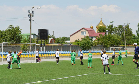«Бронзу» турніру вибороли юні покровські футболісти