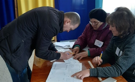 Першопокровська виборча дільниця: іспит на демократію склали на "добре"