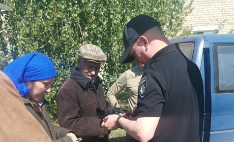 З прифронтової Кислівки військові опівночі евакуювали родину
