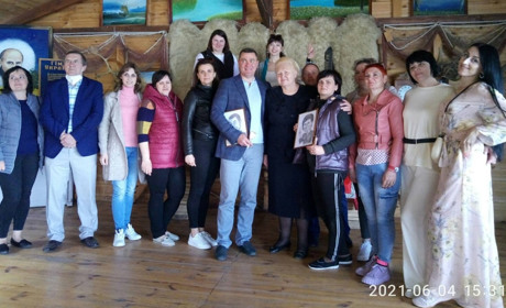 «А ви зовсім не змінилися, хіба що мудрішими стали». Зустріч 13-ї групи філологічного факультету