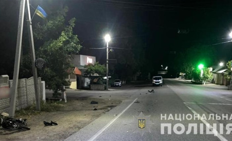 Смертельна аварія у Великому Дальнику: тягач не пропустив мопедиста