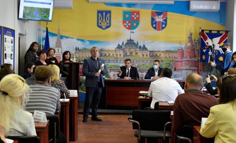 В міській раді у Жмеринці встановили електронну систему для голосування: акценти 10 сесії