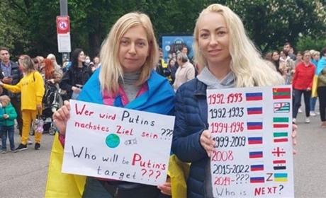 Валентина Фіщенко в Австрії носить український прапор в серці та у волоссі