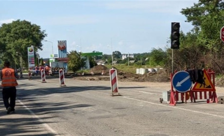 Чоловік викрав дорожню атрибутику. А навіщо?