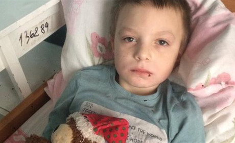 Відклали операцію через брак коштів: маленькому лозівчанину потрібна наша допомога