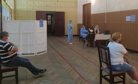 У Кіцманському будинку культури щодня працює Центр вакцинації від COVID-19