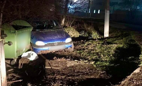 У Великодолинському водій збив дівчину на тротуарі та втік. Його вже знайшли