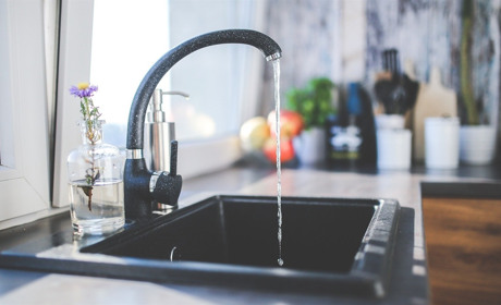 У Сватовому не буде води: ремонт на водозаборі перенесли. Що кажуть