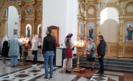 Христос воскрес! Воскресне Україна!