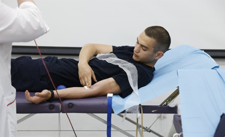 В Баранівці 19 березня проведуть збір крові для Збройних Сил України: як стати донором