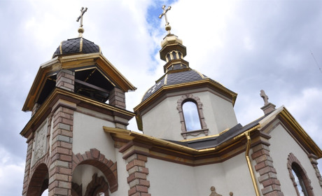 На Юрія закладено, на Юрія й освячено: у військовій частині на Тернопільщині постав красень-храм