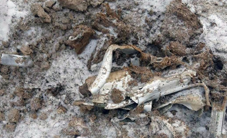Уламки ракети неподалік приватного будинку: на Житомирщині задокументували наслідки ворожих атак