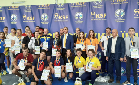 Гирьовики з Шишківців завоювали золоті медалі на Чемпіонаті України