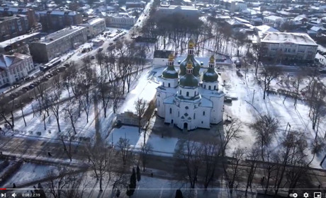 Прекрасний Ніжин взимку з висоти пташиного польоту. Відео 
