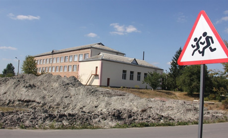 Чому у Сальнику досі не підписаний акт про готовність школи