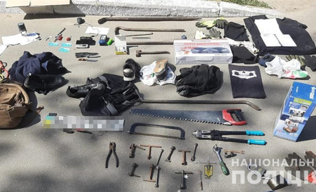 В Мелитополе обокрали магазин: преступников задержали быстро 