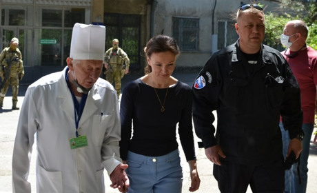Самозваному головлікарю Херсонської обласної дитячої лікарні оголосили про підозру
