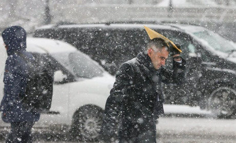 Погода значно погіршиться: очікуємо на сніг, дощ та ожеледицю