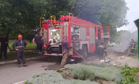 Задимлений під’їзд та паніка серед сусідів. У Городку знову трапилася пожежа