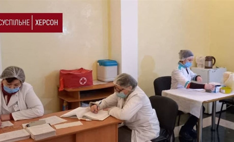 На залізничному вокзалі в Херсоні запрацював пункт вакцинації від коронавірусу