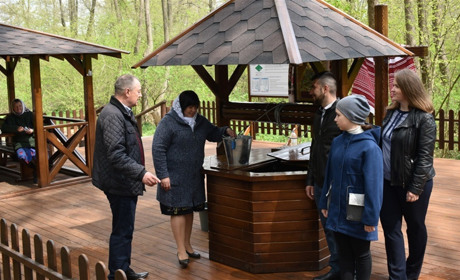 Благодійники оновили стародавню криницю у Горбанях