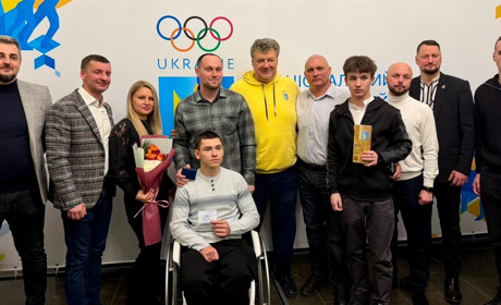 Звягельські спортсмени та тренери отримали обласні нагороди за досягнення: імена