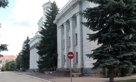 По Новій Каховці їздять окупанти