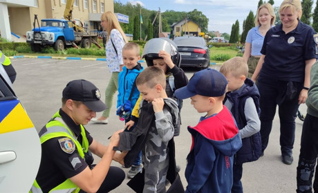 Новини воєнного часу. Старокостянинівщина. Екскурсія у відділ поліції, ДТП у громаді, благоустрій