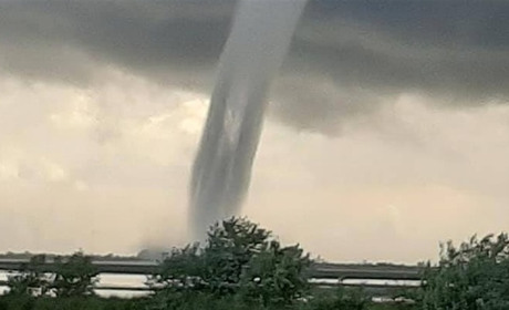 Над Херсонщиною пронісся смерч