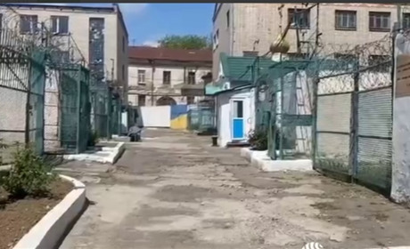 Окупанти розповіли власну версію зі штурмом Херсонського слідчого ізолятора