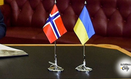 Норвегія надасть 242 млн доларів на захист українців від атак росії, розмінування, посилення ВМС
