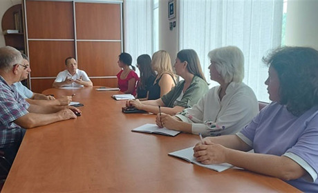 Старокостянтинівська громада впроваджує нові цифрові рішення: від мобільного ЦНАПу до бібліотеки