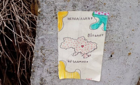 «Ми для них завжди будемо хохлами». Що думають про окупацію ті, хто з неї поїхав